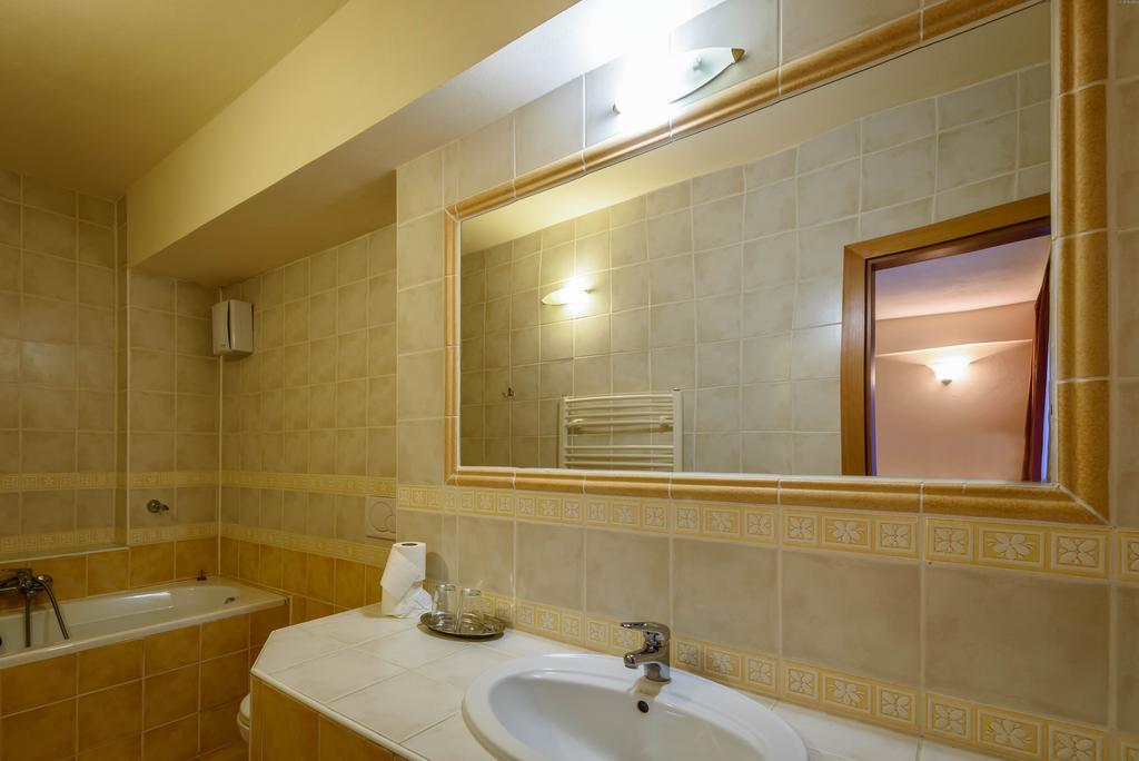 Hotel Boboty Terchová Rom bilde